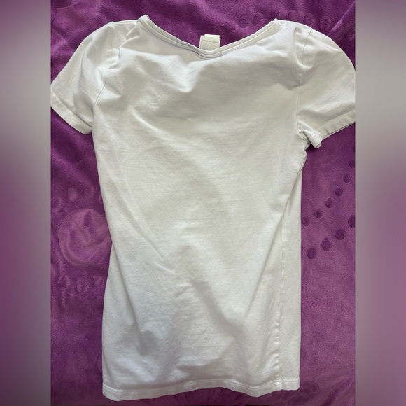 xs v-neck white tee - Picture 2 of 2